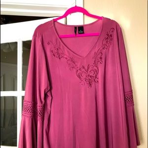 Flowing blouse by New Directions